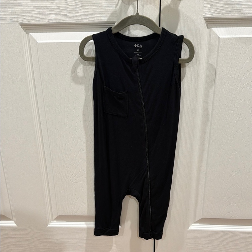 Kyte Baby Zip Romper 2T. Like New.